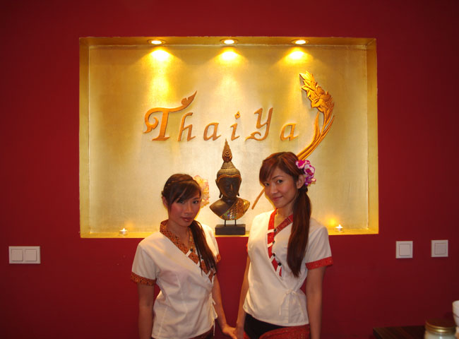 Die Inhaberinnen der ThaiYa Thaimassage