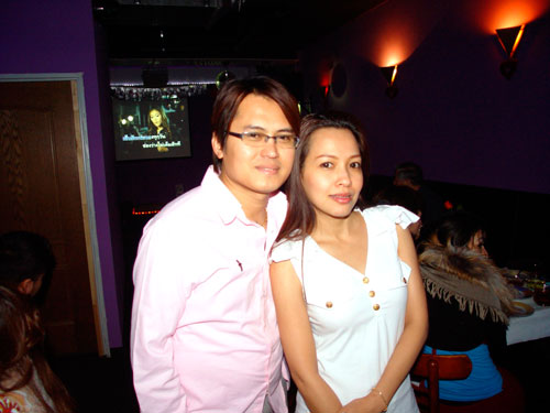 Valentine Party im Excite - Yad mit seiner Frau Gif