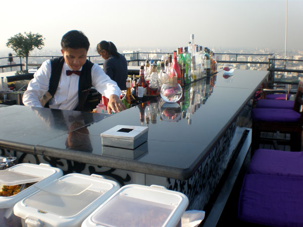 Die Bar auf dem BANYAN-TREE-Hotel