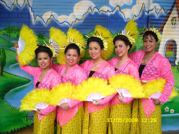 Thaitänzerinnen beim Karneval der Kulturen 2009