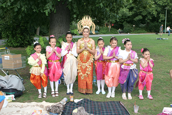 Vorbereitungen auf den Karneval der Kulturen im Thaipark
