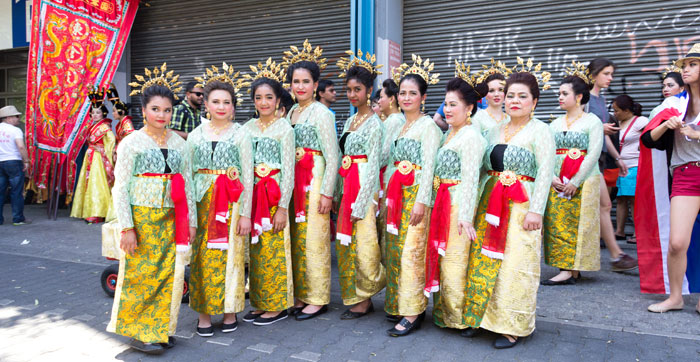 Thai-Tanzgruppe beim Karneval der Kulturen 2014