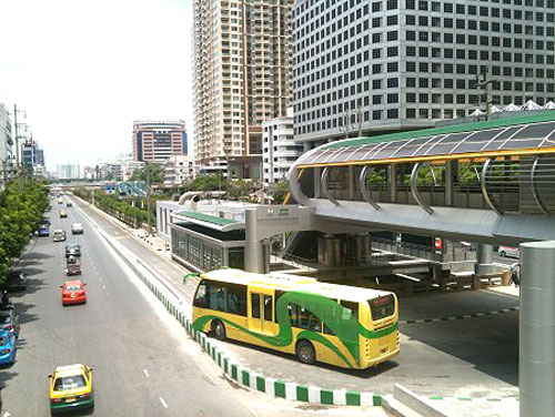 Neuer Schnellbus in Bangkok