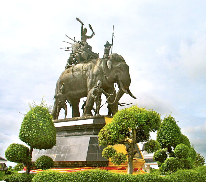 Königin Suriyothai auf dem Kriegselefanten