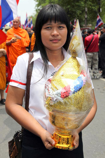 Bei der Demo der Rothemden in Bangkok am 17.8.2009