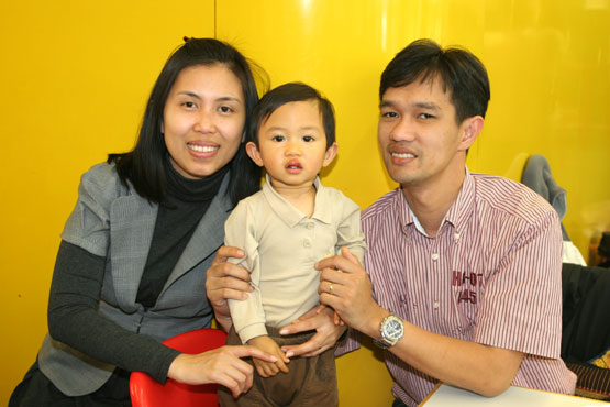 Glückliche Thai-Familie 2008