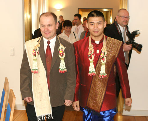 thai deutsches Hochzeitspaar 2008