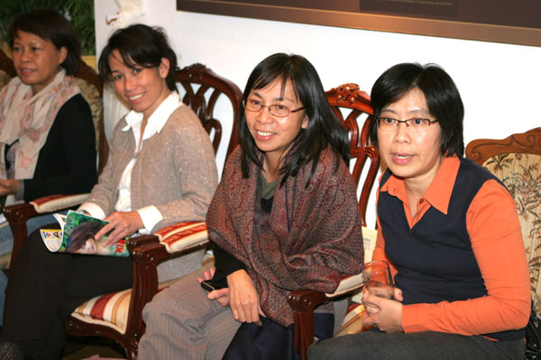 Seminar der Thaifrauen in der Thaibotschaft in Berlin-Steglitz, 2009.