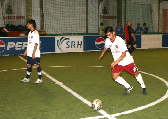 Spielszene Thai-Fussballer 2008