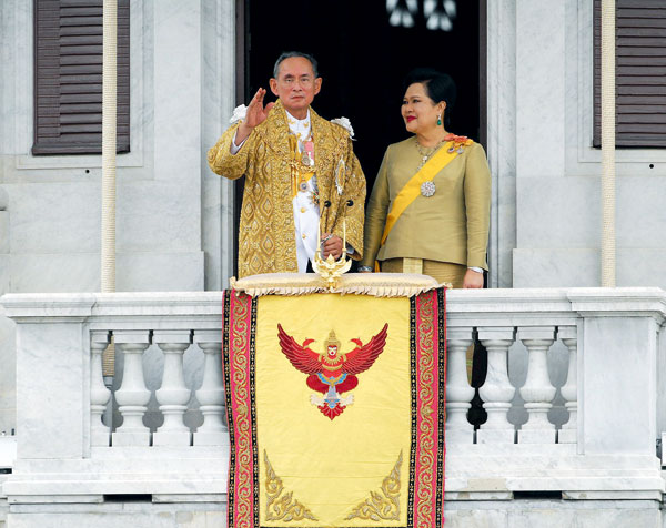 Rama IX. mit Königin Sirikit.