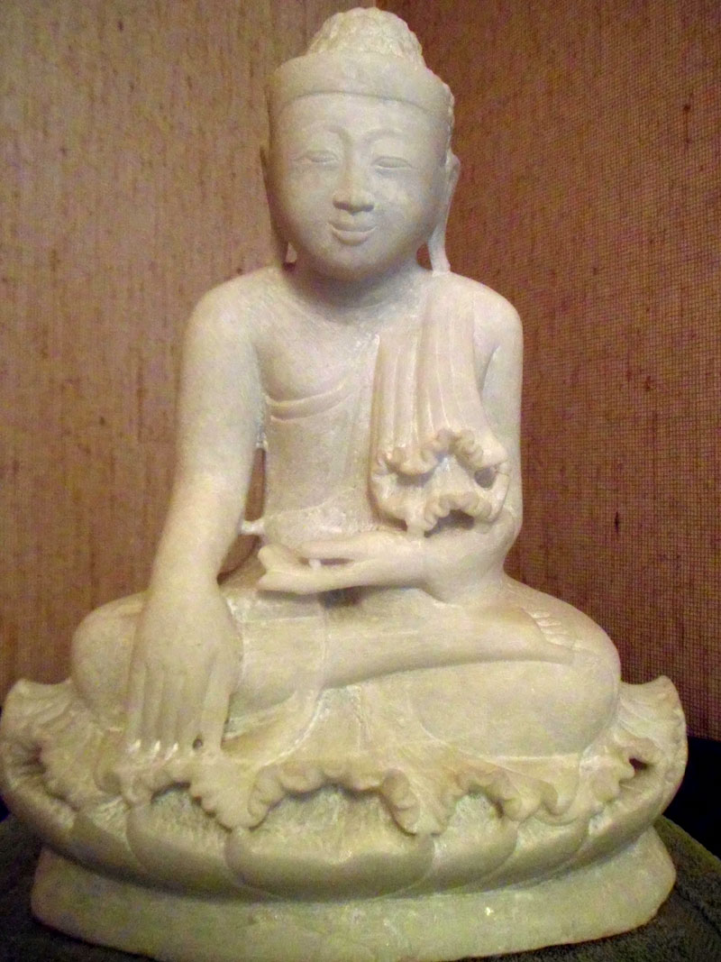 Buddha-Figur aus Mandalay